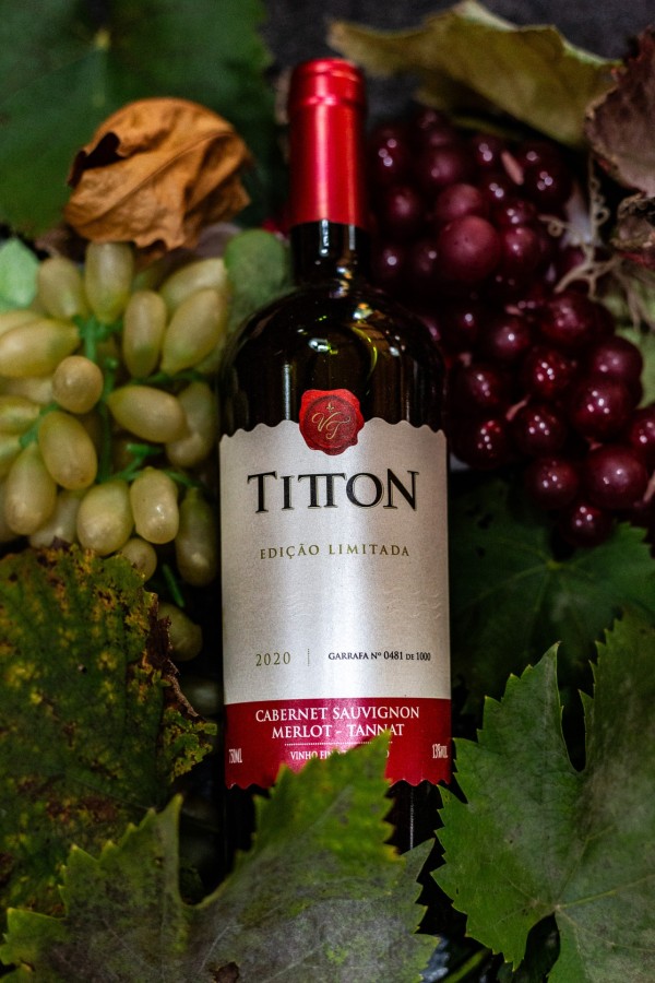Foto do vinho Vinho Fino Tinto Seco Assemblage